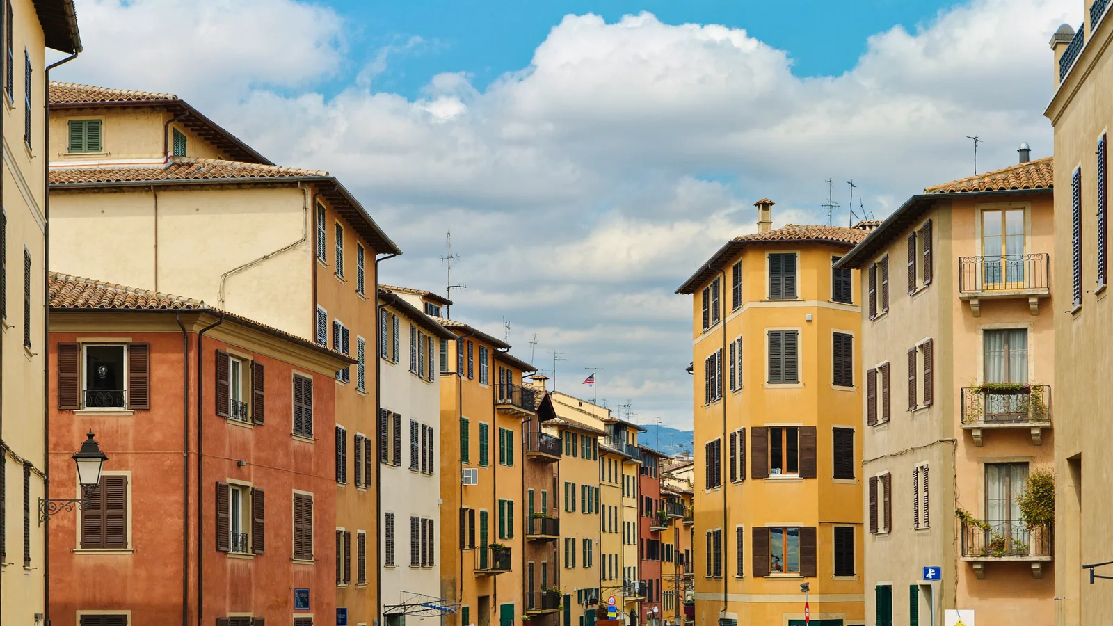 Cost of Living in Italy: A Real Monthly Budget — VESTELON FLOW