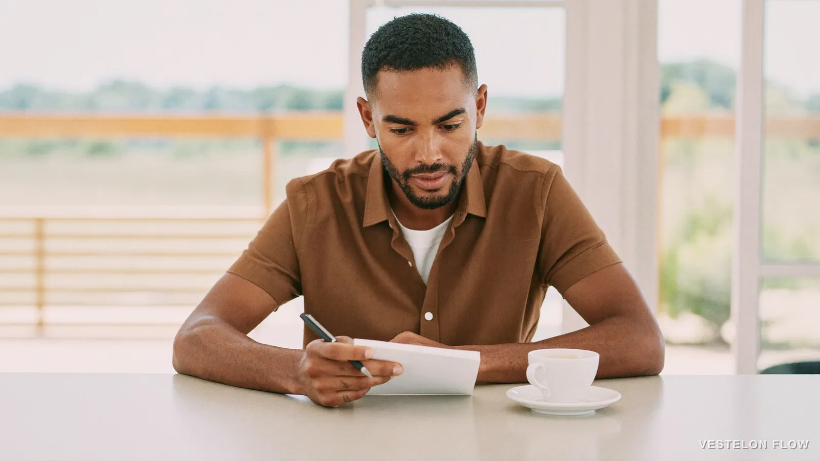 How to Spot Your Biggest Money Leaks in 5 Minutes — VESTELON FLOW